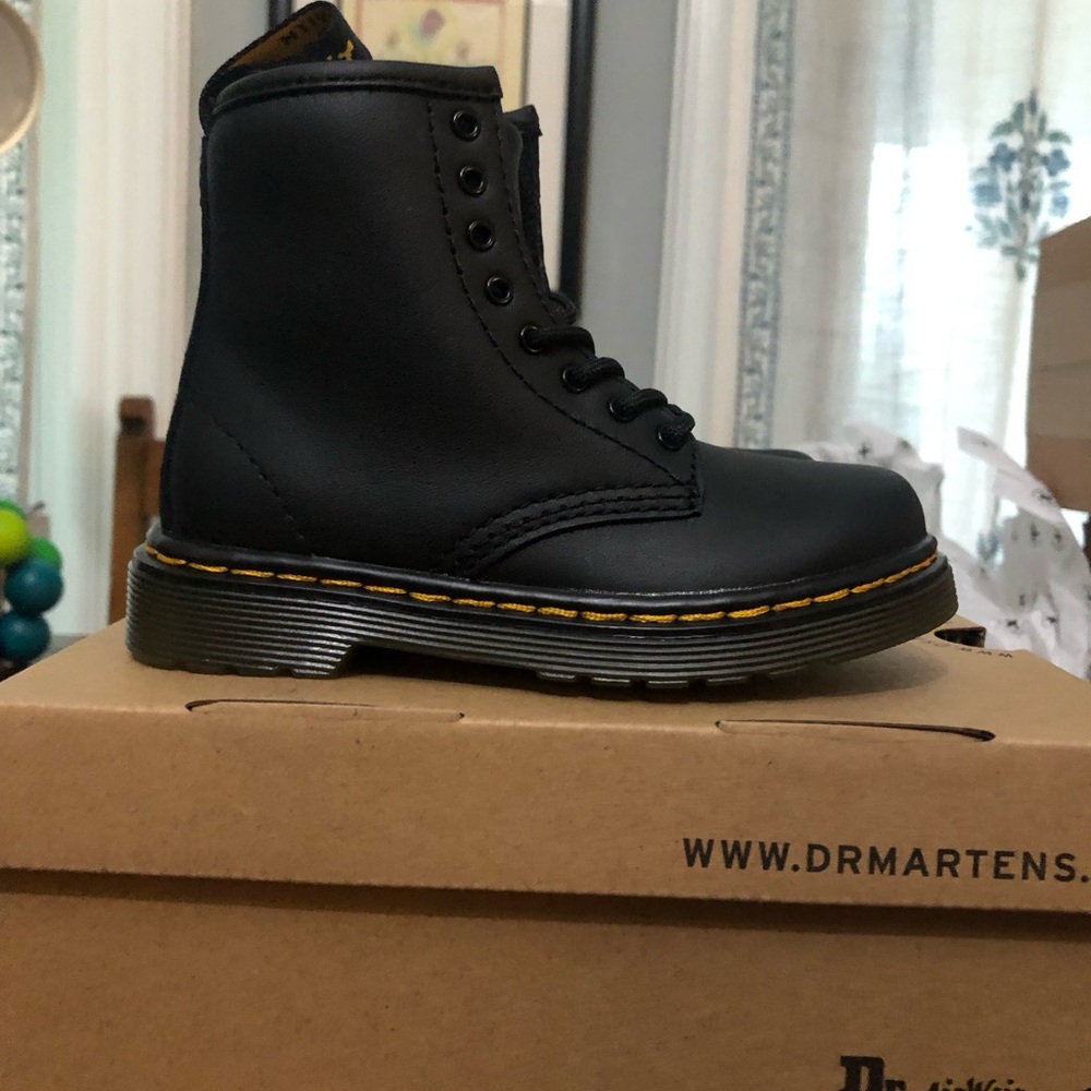 Brand new dr. Martens box included never worn